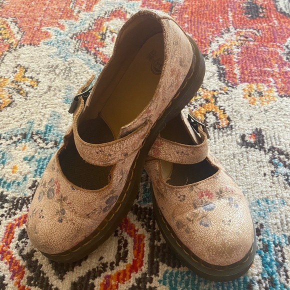 Ethereal Mary Janes 💓 - Picture 1 of 4